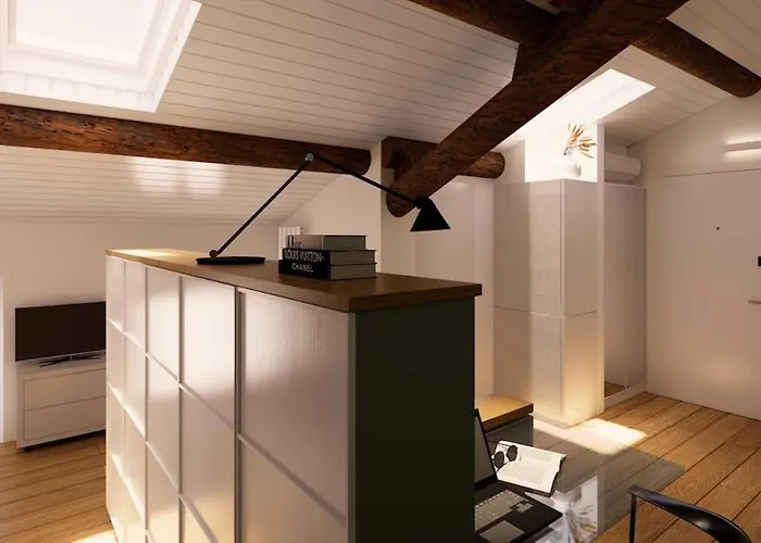 Splendida Mansarda Via Solferino In Brera *